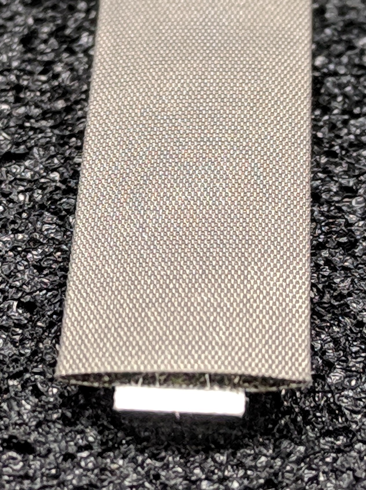 420-0100-0005SFG Fabric Over Foam Soft EMI Shielding Gasket Flat Shape 10.0mm x 0.5mm (WxH)
